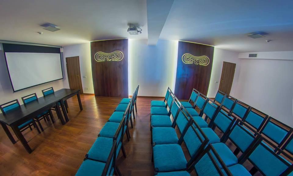 Hotel Coral Valea Lupului  Exterior foto